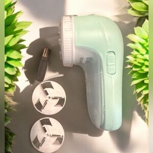 Mint Green Fabric Shaver with Accessories